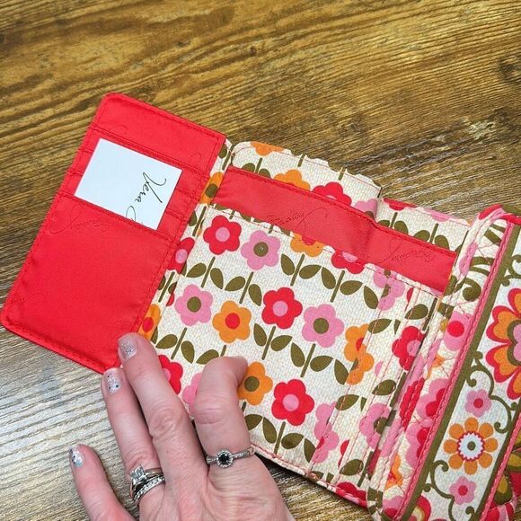Vera Bradley Tri-Fold Wallet Folkloric Retired Pink Green Orange - Picture 4 of 6